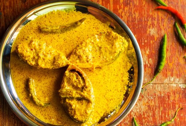 bangladesh hilsa curry