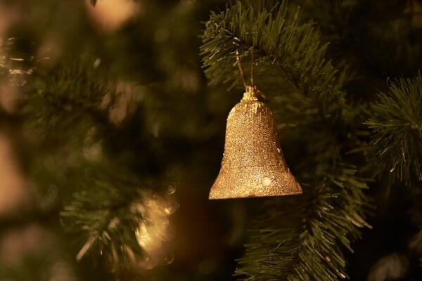 bell christmas tree