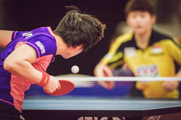 Table tennis players Ye Yihan (Singapore) and Meng Zi (China) - image by Stefan Holm/ shutterstock.com