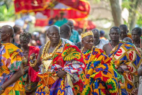 KENTE CLOTH: GHANA`S ASHANTI CULTURAL HERITAGE TO THE WORLD`S FASHION  CIVILIZATION