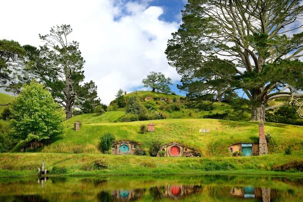 Hobbiton: Hobbit holes - film locations in New Zealand - image by Martin Pelanek/shutterstock