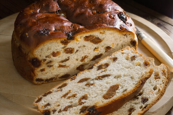 Barmbrack: Typical Irish Food Shared on Halloween