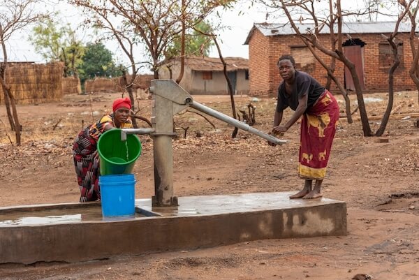 malawi water peter titmuss