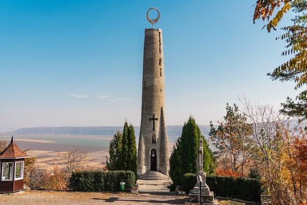 Moldova Thanksgiving Candle Monument