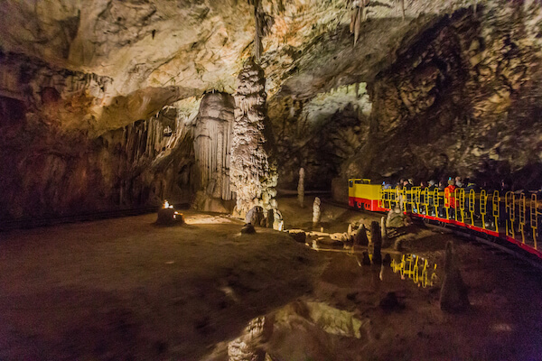 slovenia postojna cave