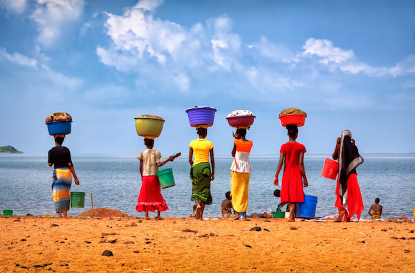 Tanzanian Women - image by Yuri Birukov