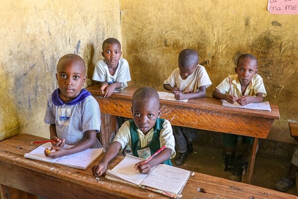 uganda_schoolchildren_Omri Eliyahu_Ssk