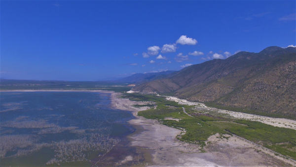 dominican republic lake enriquillo