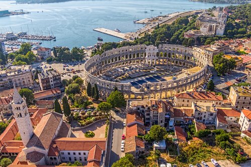 Anfiteatro Pula na Croácia