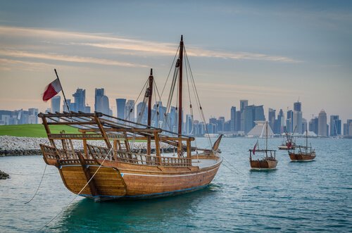 Dhow by Fitria Ramli/Shutterstock