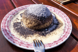 Austrian food: Germknödel