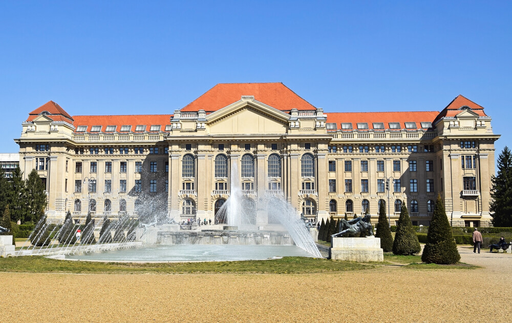 Debrecen University building