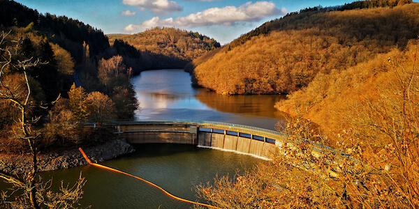 Luxembourg largest lake: Upper Sur Lake