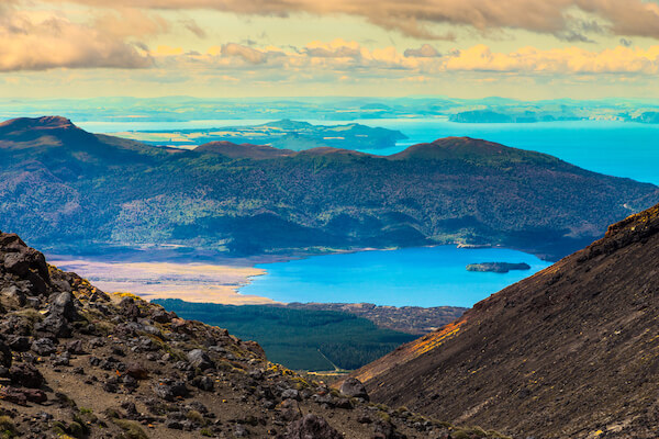 lake taupo new zealand