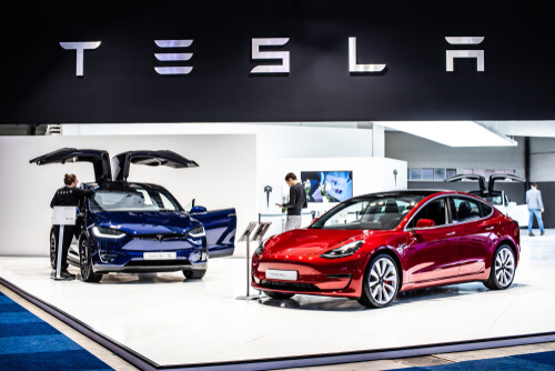 Auto Tesla all'Expo 2019 - immagine di GrzegorzCzapski