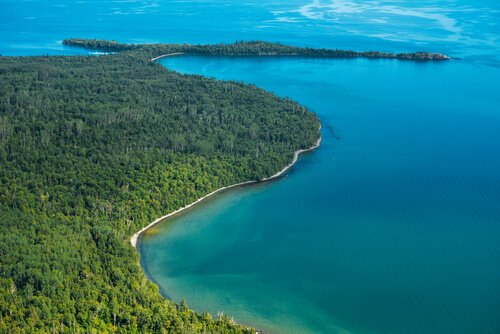 Thunder Bay/Lake Superior - image by lastdjedal/shutterstock