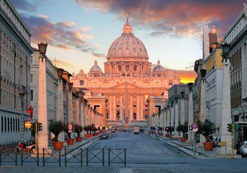 St Peter's Basilica in Vatican City St Peter's Basilica in Vatican City