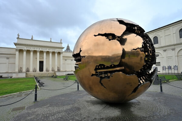 vatican city globe ed astudio