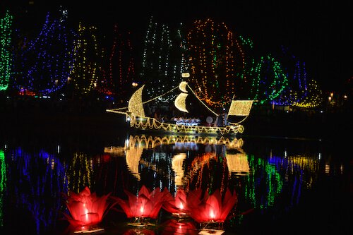 vesak day lights2