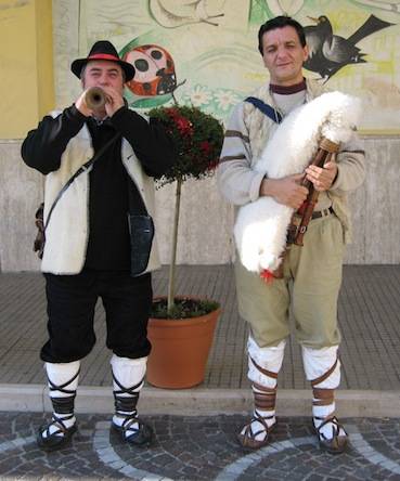 Zampognari/pipers by Domenico Vitti, settefrati.net