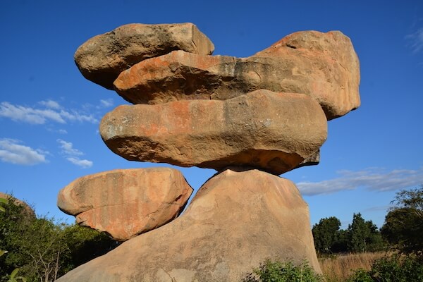 zimbabwe balancing rocks