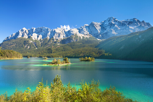 Bavarian Alps mountainscape with lake